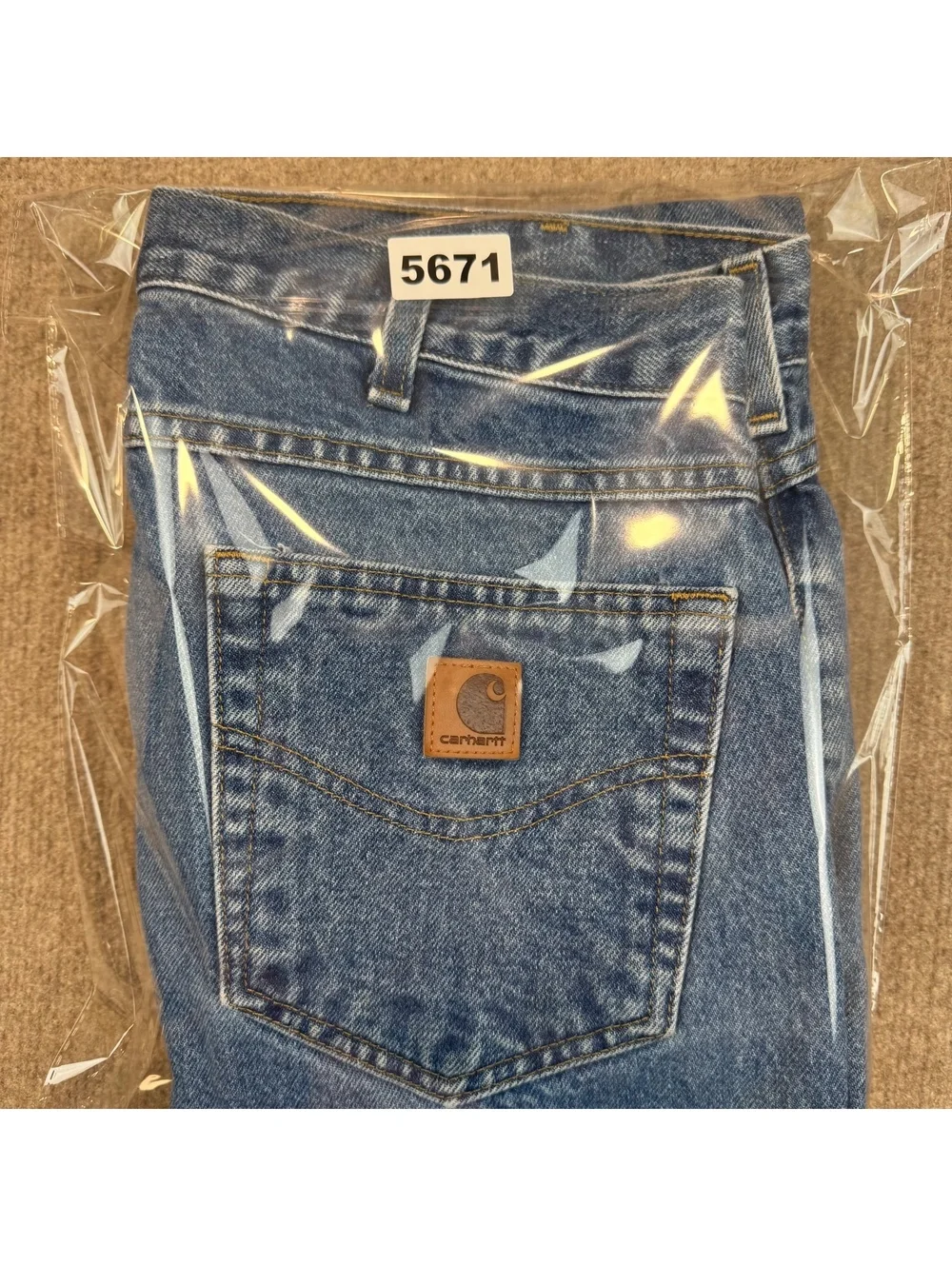 Carhartt these b17